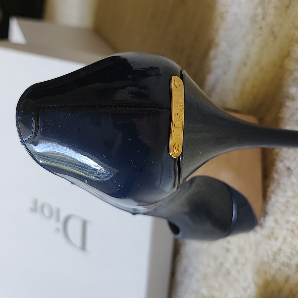 Miss DIOR Escarpin11 Bleu Foncé 38 from Saks Fifth Avenue - Picture 8 of 17